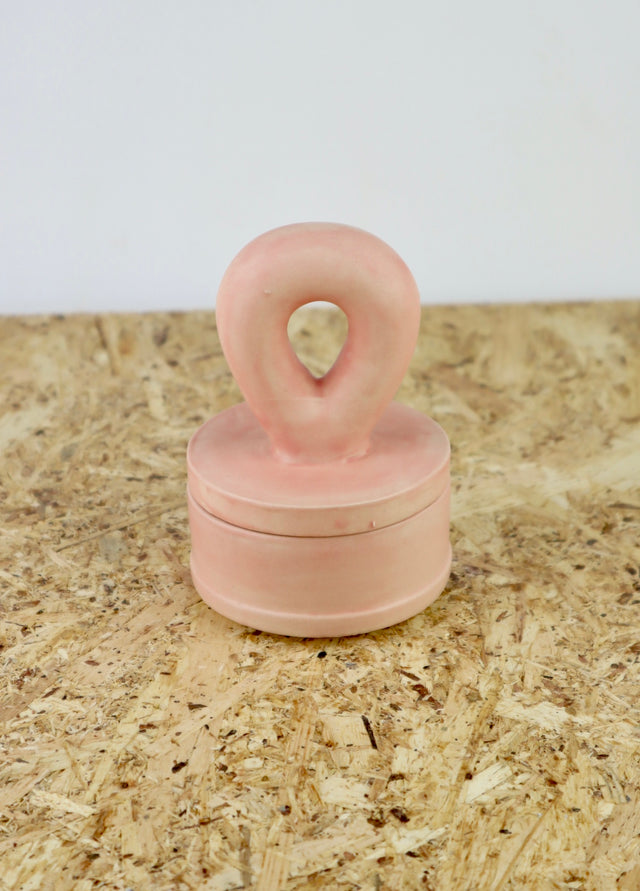 Dialog "pink marshmallow" small vessel