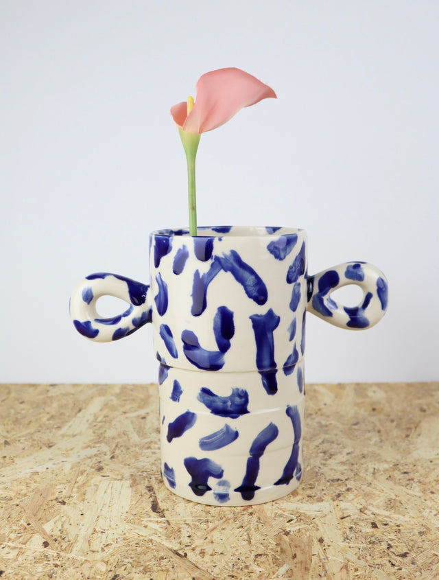 Dialog "Blue drip" vase