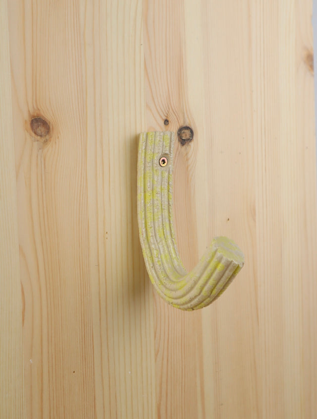 "Yellow dots" Extruded hanger