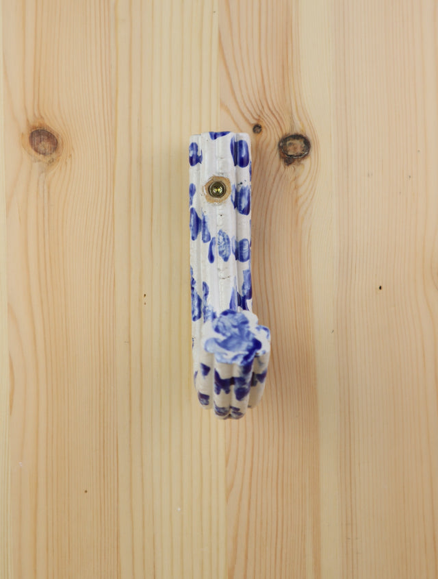 "Blue & white" Extruded hanger