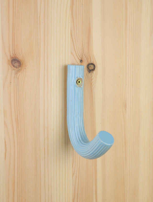 "Light blue" Extruded hanger