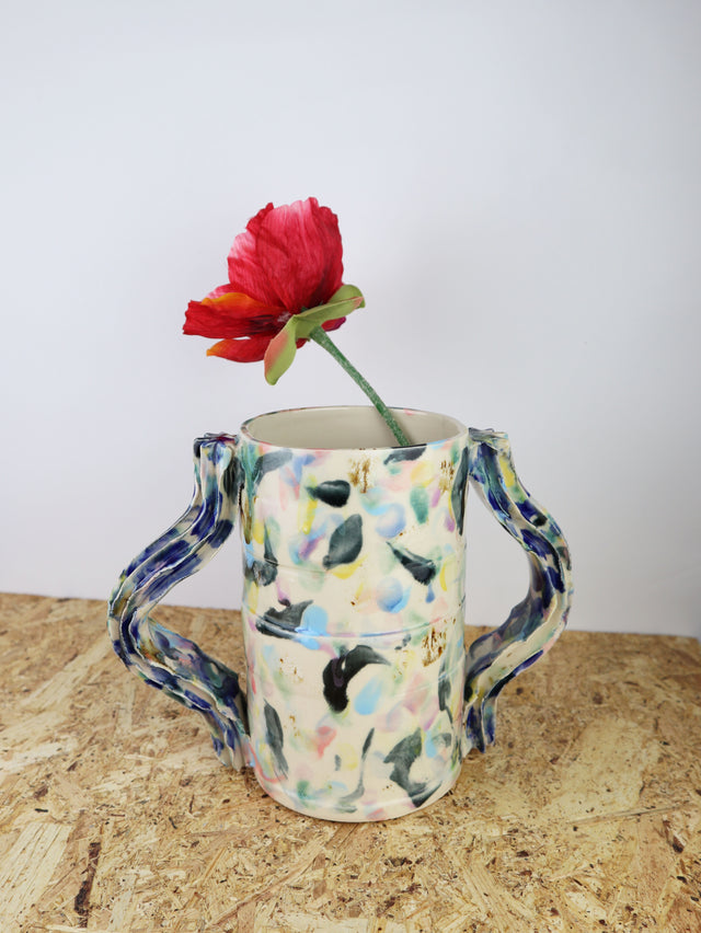 Dialog X Extruder vase "what a little party" vase