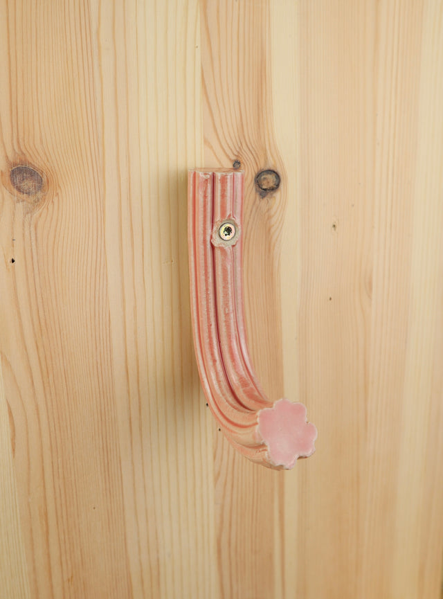 "Juicy pink" Extruded hanger