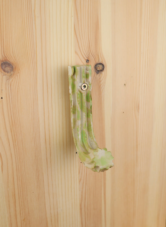 "Green pattern" Extruded hanger