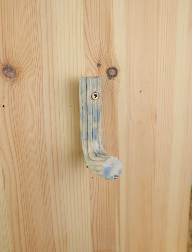 "Light blue rainy drip" Extruded hanger