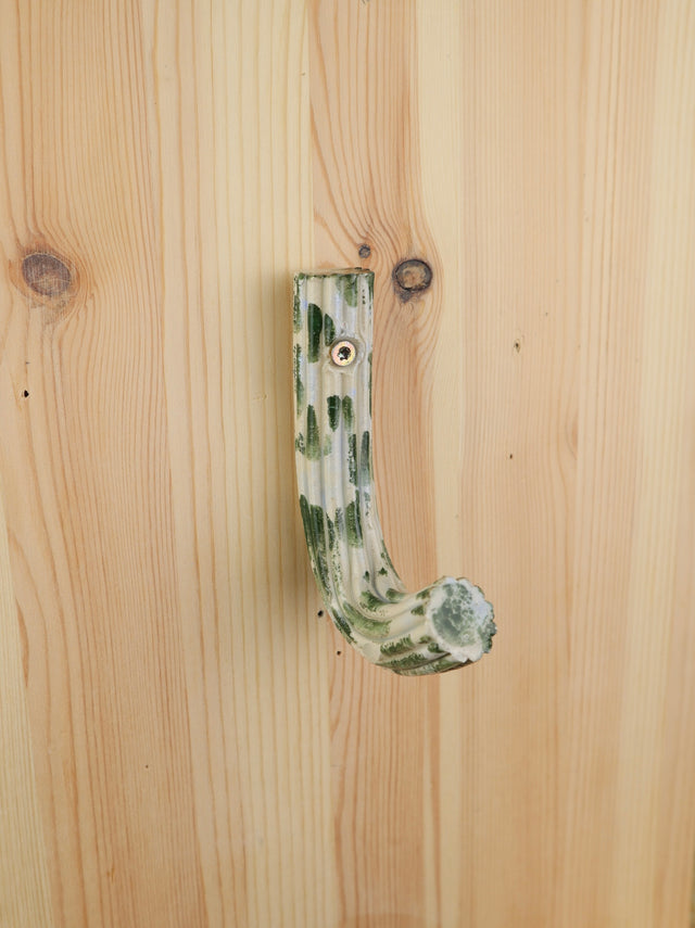 "Green and light blue pattern" Extruded hanger