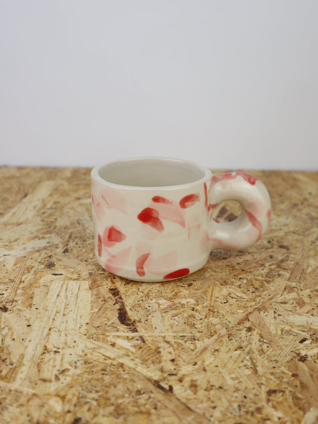 Dialog cup in kind of romantic red & pink