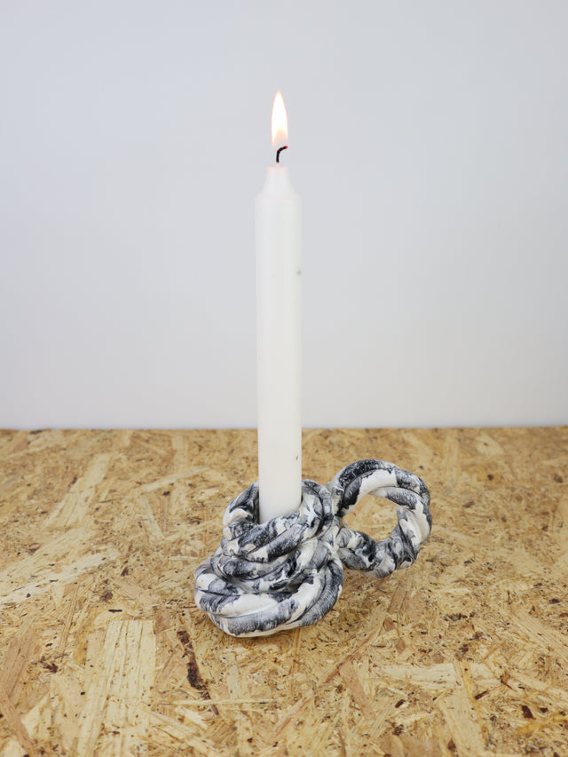 Extruded candle holder- milk & licorice drip - nr.03