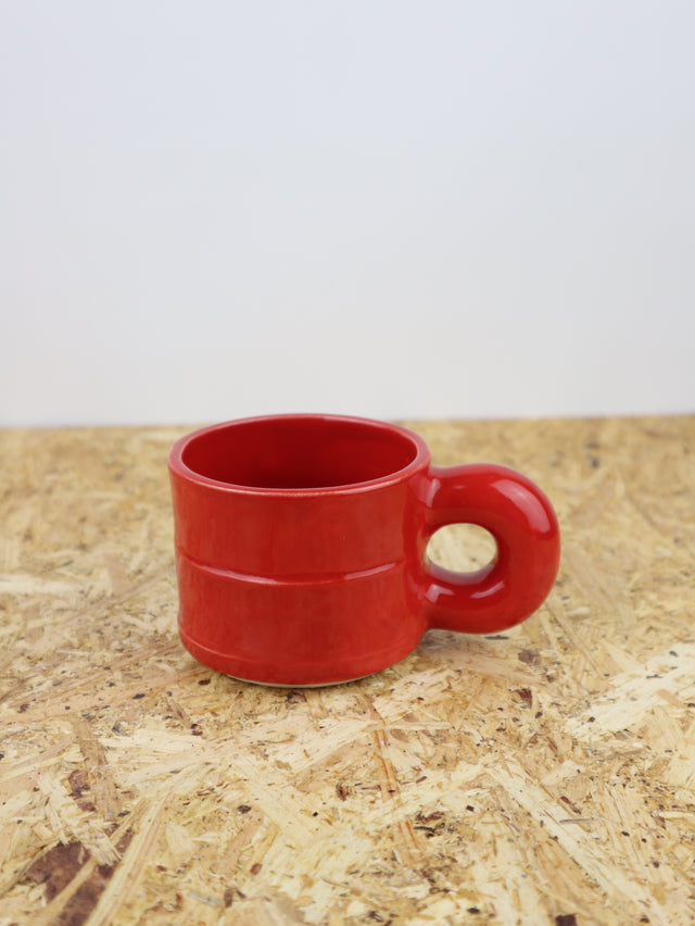 Dialog cup in tomato red
