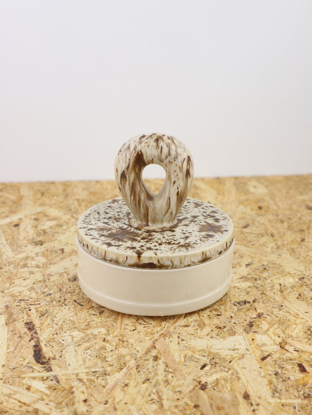 Dialog "you look old" medium low jar with lid and handle