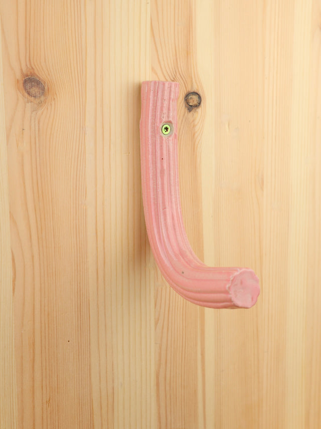 "Barbie pink" Extruded hanger