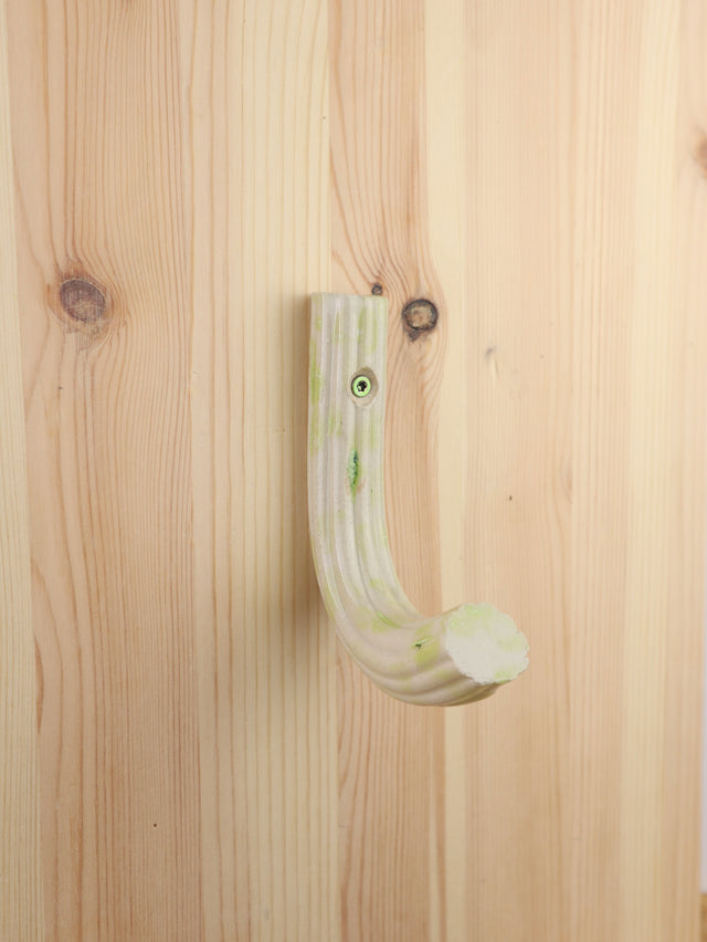 "Green splash" Extruded hanger