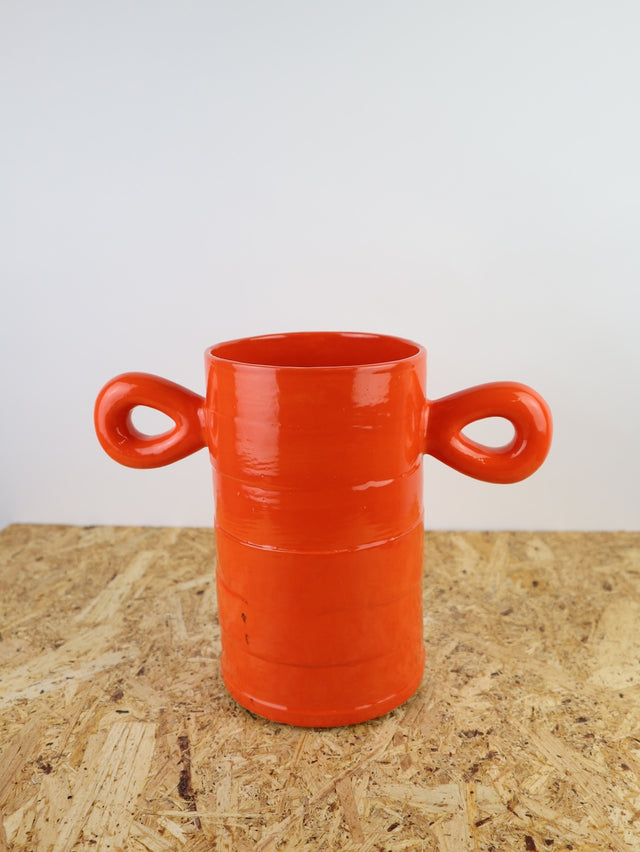 Dialog vase in bright orange