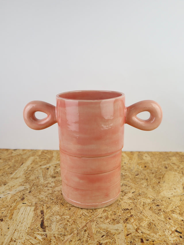 Dialog vase in juicy pink