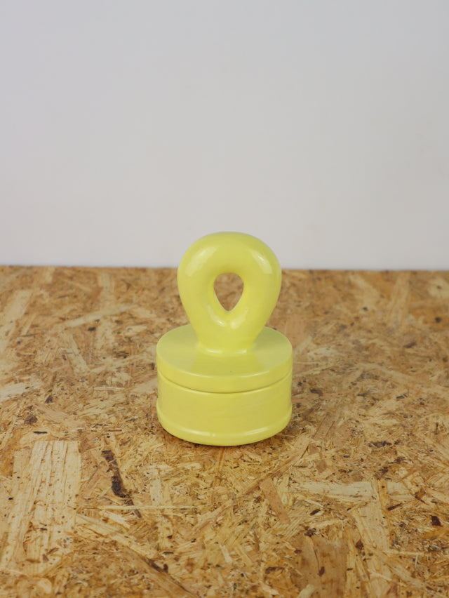Dialog "Yellow" small container with lid and handle