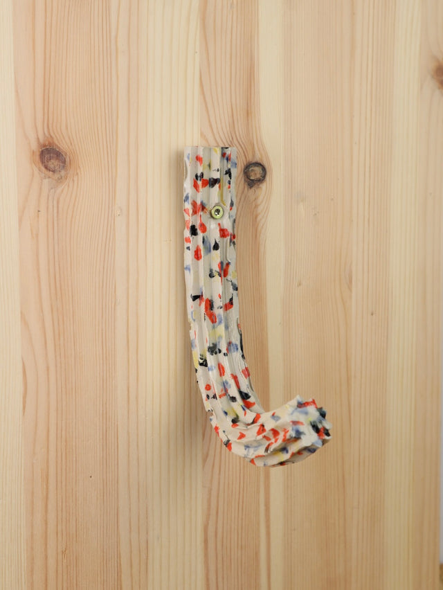 "Clown dots" Extruded hanger
