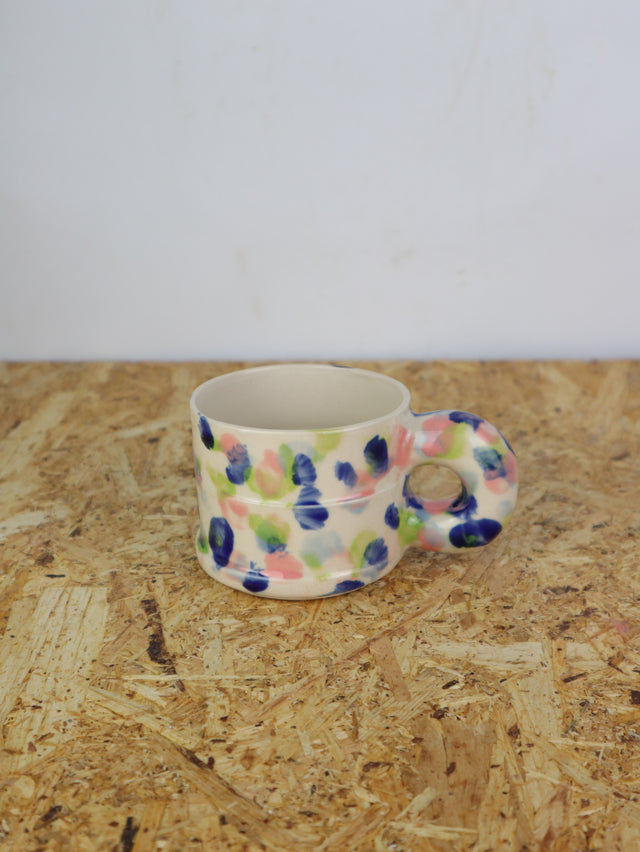 Dialog cup in a multi tutti frutti drip