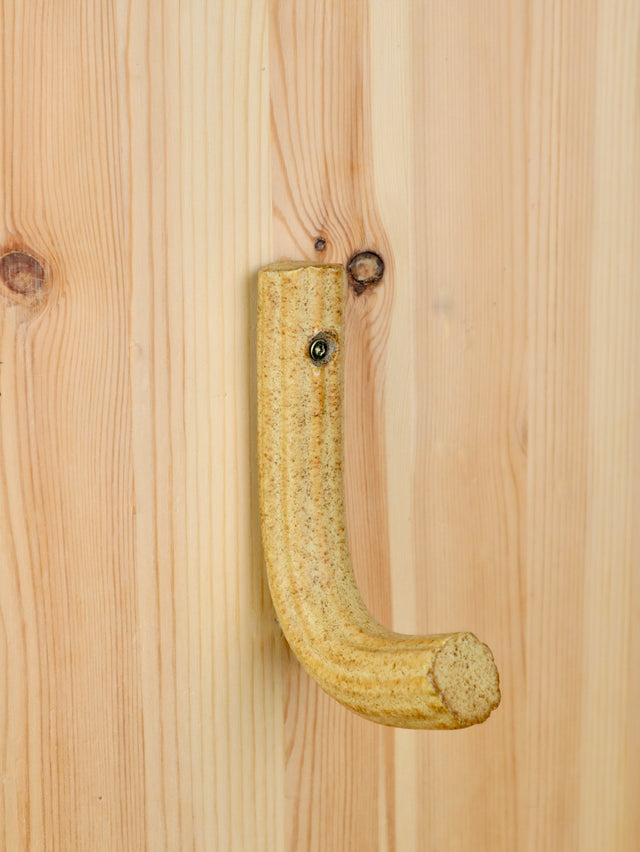 "Corky color" Extruded hanger
