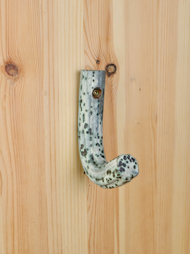 "Green cheese" Extruded hanger