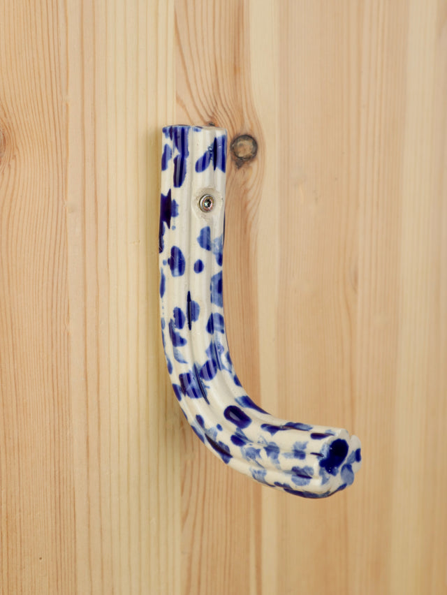 "Blue drip" Extruded hanger