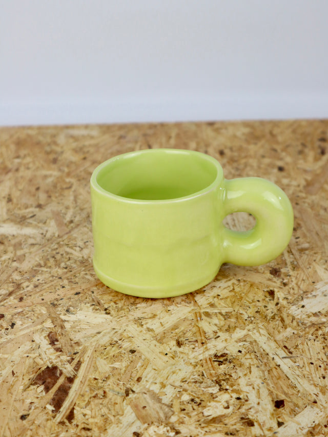 Dialog cup in juicy green