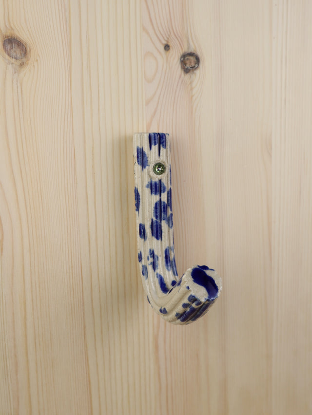 "Blue drip" Extruded hanger