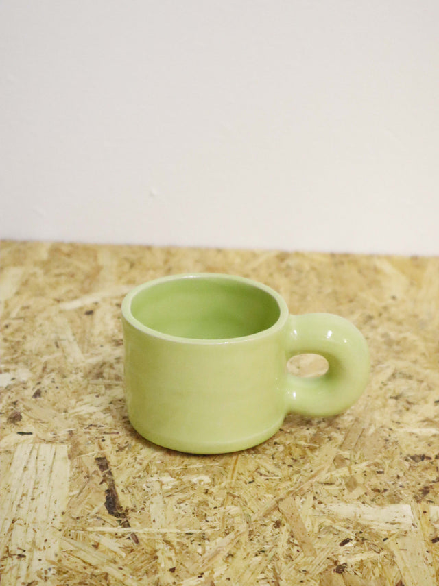 Dialog cup in light salad green