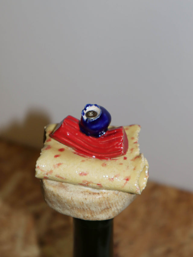 Hors d'oeuvres - Bottle stopper no. 3 - Open series